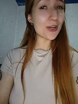 Snapshot of LeonaFox chatting on May 19, 2026, 4:47 pm LeonaFox online show from May 19, 2026, 4:47 pm