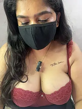 Snapshot of sarasofiaa_ chatting on June 23, 2026, 7:12 pm sarasofiaa online show from June 23, 2026, 7:12 pm
