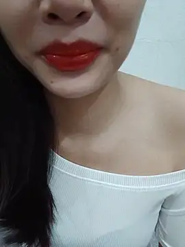 Luckyy29 online show from May 30, 2026, 7:52 pm