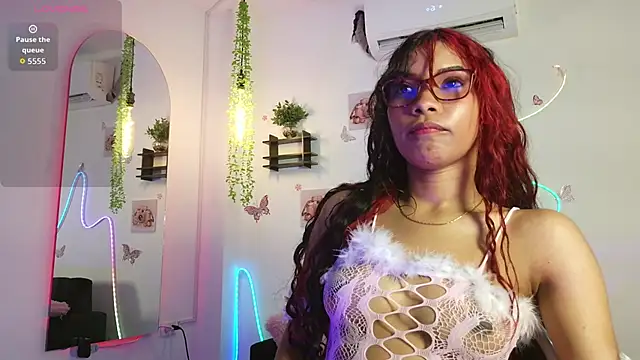 Snapshot of Daviana_hill_ chatting on April 9, 2026, 1:06 pm Daviana hill online show from April 9, 2026, 1:06 pm