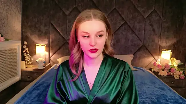 Molly Voses online show from May 27, 2026, 9:00 pm