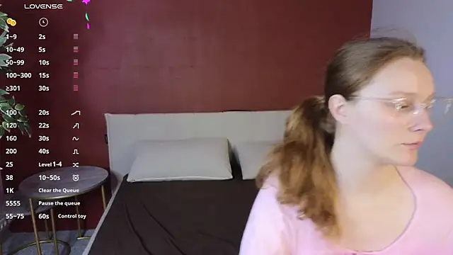 Snapshot of JessieWayy chatting on May 24, 2026, 1:05 am JessieWayy online show from May 24, 2026, 1:05 am