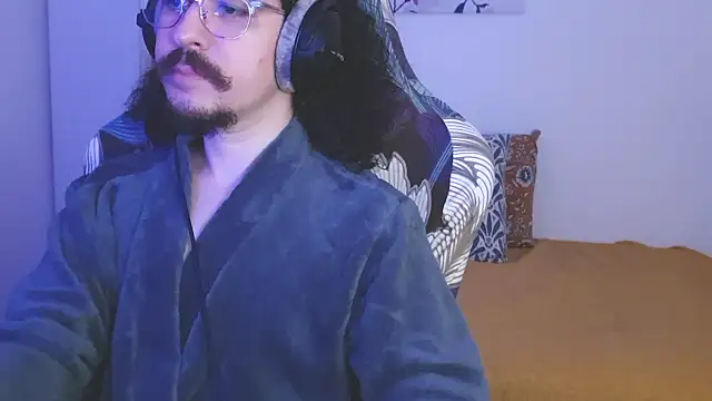 okakox online show from April 28, 2026, 6:01 pm