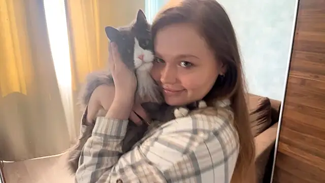 elingibbson online show from April 7, 2026, 9:33 am