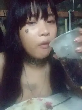 Snapshot of XShihoniLahgi chatting on June 14, 2026, 2:24 am XShihoniLahgi online show from June 14, 2026, 2:24 am