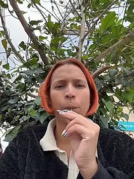 Snapshot of Mia_0-4 chatting on July 3, 2026, 5:41 pm Mia 0-4 online show from July 3, 2026, 5:41 pm
