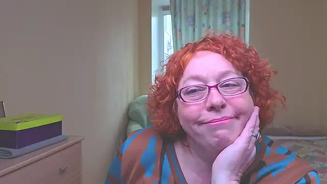 Snapshot of Fara_Flutte chatting on April 14, 2026, 7:57 am Fara Flutte online show from April 14, 2026, 7:57 am