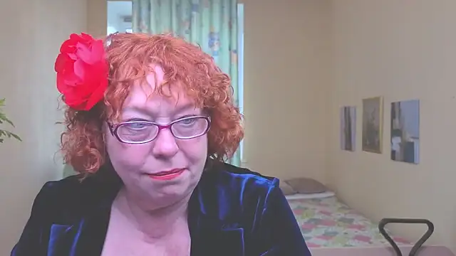 Snapshot of Fara_Flutte chatting on April 28, 2026, 5:12 am Fara Flutte online show from April 28, 2026, 5:12 am