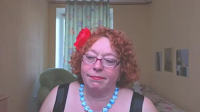 Snapshot of Fara_Flutte chatting on May 7, 2026, 5:11 am Fara Flutte online show from May 7, 2026, 5:11 am