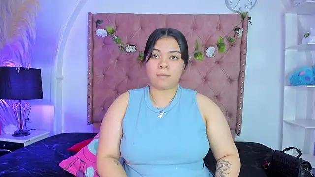 ROSELEI  online show from May 23, 2026, 4:55 am