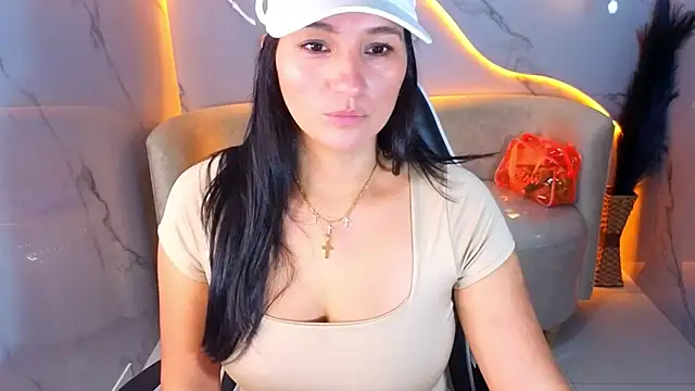 Snapshot of Alisson_tx_ chatting on April 20, 2026, 7:37 pm Alisson tx online show from April 20, 2026, 7:37 pm