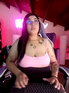 CherryRosexxx online show from April 9, 2026, 6:47 pm