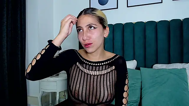 aribunnie fg online show from April 18, 2026, 4:59 am