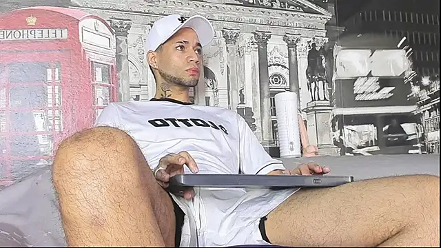Snapshot of Daniel_huge22 chatting on April 9, 2026, 1:06 pm Daniel huge22 online show from April 9, 2026, 1:06 pm