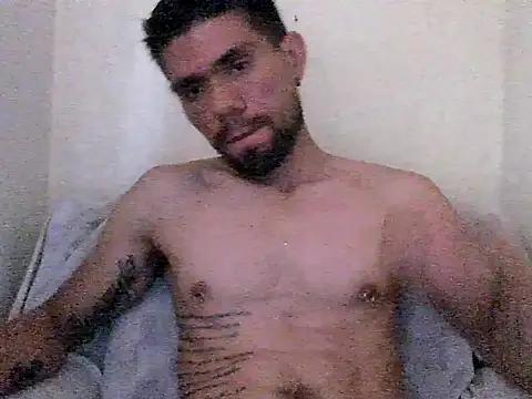 Snapshot of thomas2wood chatting on June 29, 2026, 10:31 pm thomas2wood online show from June 29, 2026, 10:31 pm