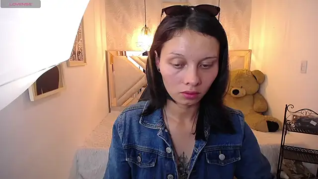 Snapshot of ahmy_ chatting on May 18, 2026, 7:51 pm ahmy online show from May 18, 2026, 7:51 pm