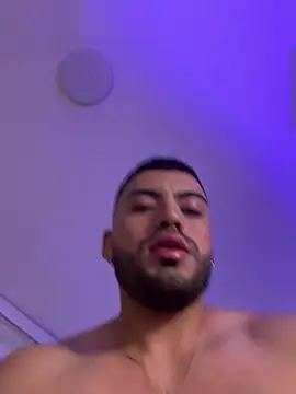Snapshot of Alexander_Diazz chatting on June 22, 2026, 4:37 pm Alexander Diazz online show from June 22, 2026, 4:37 pm