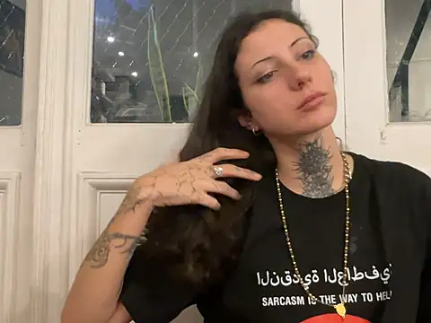 Snapshot of Lollych3rryp0p chatting on April 7, 2026, 10:00 pm Lollych3rryp0p online show from April 7, 2026, 10:00 pm