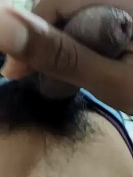 ekwjj online show from April 18, 2026, 7:18 pm