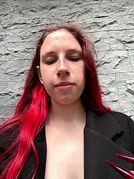 Snapshot of michelle_lovique chatting on June 4, 2026, 8:08 am michelle lovique online show from June 4, 2026, 8:08 am