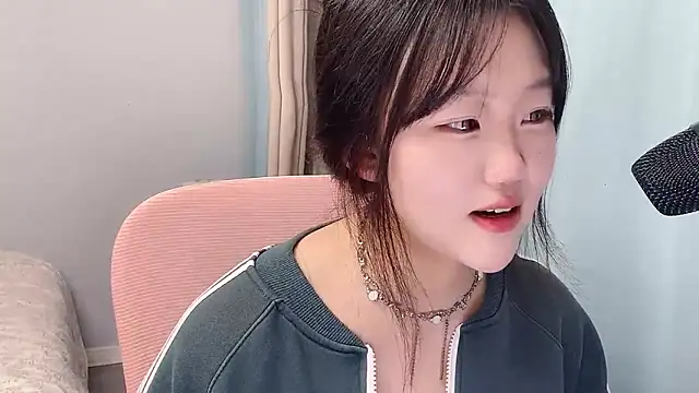 Snapshot of Lilababy00 chatting on April 20, 2026, 2:29 pm Lilababy00 online show from April 20, 2026, 2:29 pm