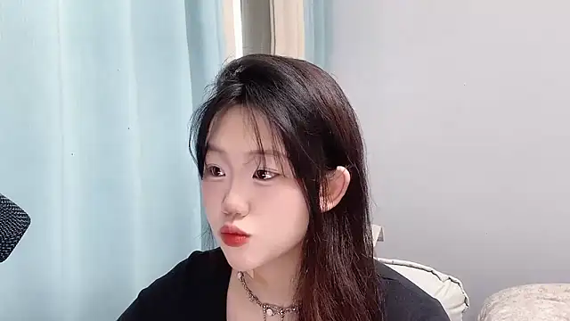 Snapshot of Lilababy00 chatting on April 15, 2026, 2:17 am Lilababy00 online show from April 15, 2026, 2:17 am