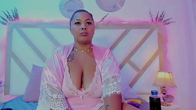 Nikita Glam online show from April 20, 2026, 1:13 pm