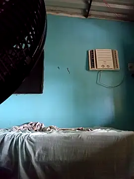 66luis3 online show from April 19, 2026, 3:57 pm