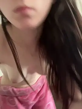 Snapshot of Munchkinbaby72318 chatting on April 21, 2026, 7:42 pm Munchkinbaby72318 online show from April 21, 2026, 7:42 pm