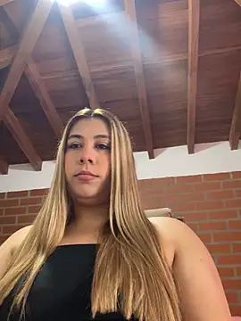  BellaSmith  online show from June 18, 2026, 11:59 am