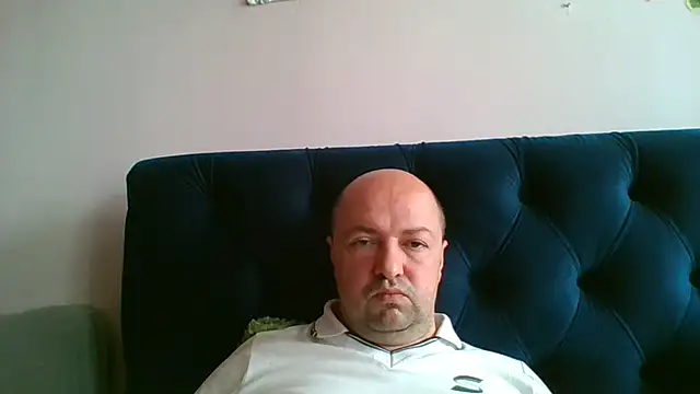 Snapshot of Luceriusbigass chatting on May 16, 2026, 6:34 am Luceriusbigass online show from May 16, 2026, 6:34 am