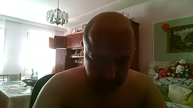 Snapshot of Luceriusbigass chatting on August 4, 2026, 12:53 pm Luceriusbigass online show from August 4, 2026, 12:53 pm
