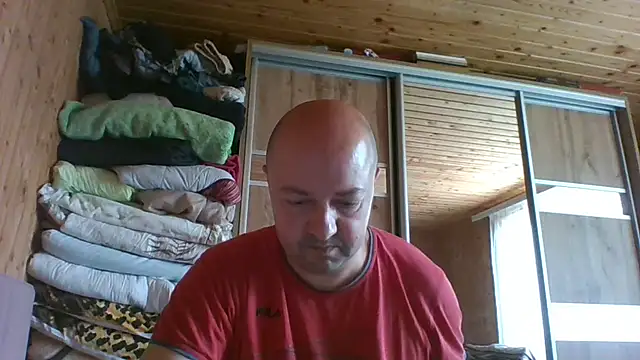 Snapshot of Luceriusbigass chatting on August 1, 2026, 10:57 am Luceriusbigass online show from August 1, 2026, 10:57 am