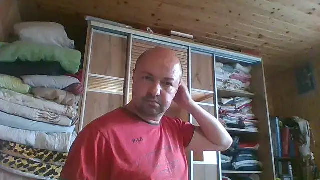 Snapshot of Luceriusbigass chatting on June 24, 2026, 5:44 pm Luceriusbigass online show from June 24, 2026, 5:44 pm