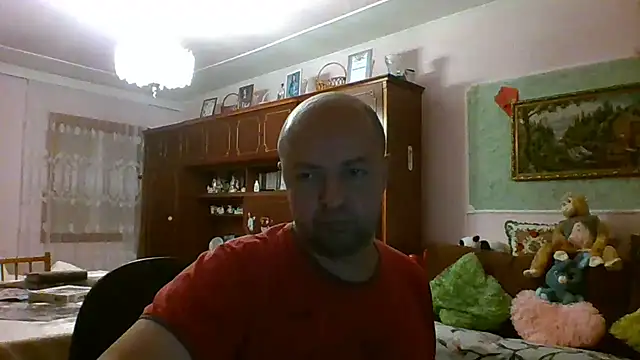 Snapshot of Luceriusbigass chatting on July 5, 2026, 7:32 pm Luceriusbigass online show from July 5, 2026, 7:32 pm
