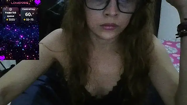 Lannah   online show from May 7, 2026, 2:38 am