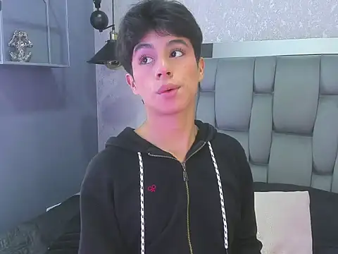 Snapshot of saintDangelo chatting on May 29, 2026, 12:55 pm saintDangelo online show from May 29, 2026, 12:55 pm