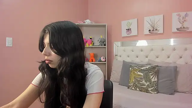 Snapshot of Sophie_Copers chatting on May 15, 2026, 7:45 pm Sophie Copers online show from May 15, 2026, 7:45 pm