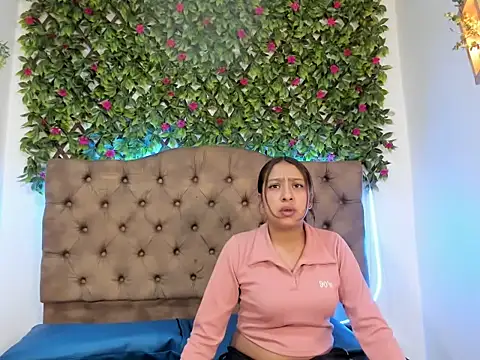 Snapshot of Sofiia__Cute1 chatting on April 20, 2026, 3:13 pm Sofiia Cute1 online show from April 20, 2026, 3:13 pm