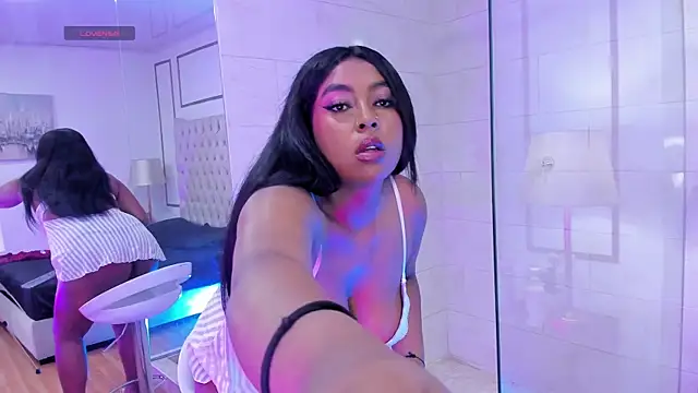 Snapshot of NatashaLuxy chatting on May 5, 2026, 3:59 pm NatashaLuxy online show from May 5, 2026, 3:59 pm