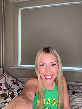 BlondeChiara online show from April 19, 2026, 6:10 pm