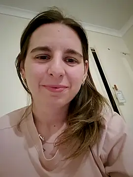 jade Montoe online show from June 5, 2026, 9:09 pm