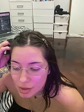 Snapshot of cherryxxox chatting on April 21, 2026, 2:51 am cherryxxox online show from April 21, 2026, 2:51 am