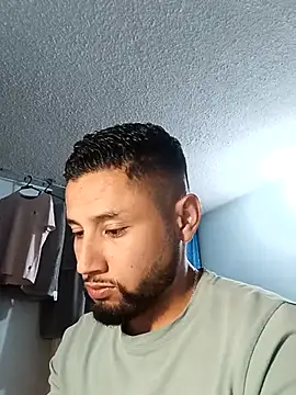 Snapshot of DiegoDass chatting on April 8, 2026, 4:03 am DiegoDass online show from April 8, 2026, 4:03 am