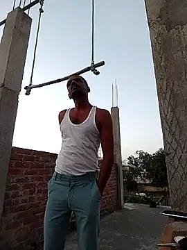 daddyishere102 online show from April 10, 2026, 12:56 pm