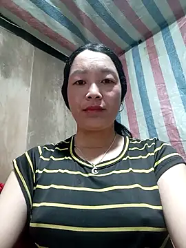 Snapshot of vanlucky2 chatting on April 16, 2026, 10:34 pm vanlucky2 online show from April 16, 2026, 10:34 pm