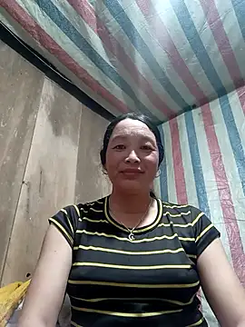 Snapshot of vanlucky2 chatting on May 4, 2026, 11:35 am vanlucky2 online show from May 4, 2026, 11:35 am