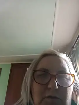 Snapshot of AureliaSky598 chatting on April 29, 2026, 2:54 pm AureliaSky598 online show from April 29, 2026, 2:54 pm