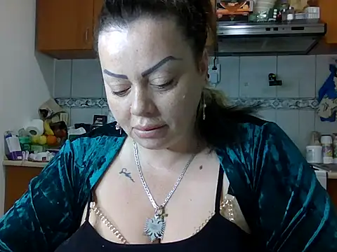 Snapshot of SweetRoseSingle chatting on April 9, 2026, 5:31 am SweetRoseSingle online show from April 9, 2026, 5:31 am