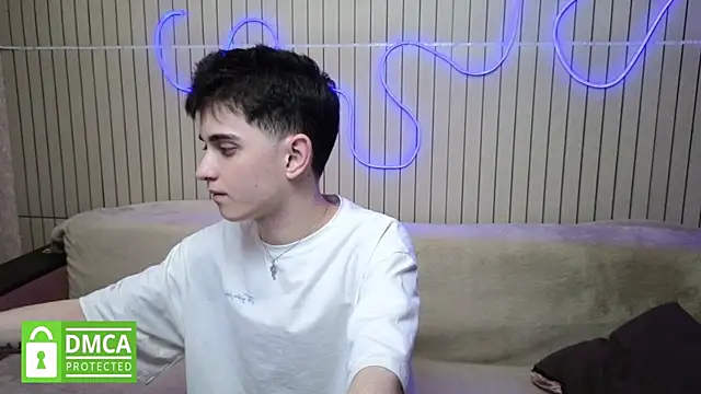 Snapshot of alexander_18_xxl chatting on May 15, 2026, 5:00 pm alexander 18 xxl online show from May 15, 2026, 5:00 pm